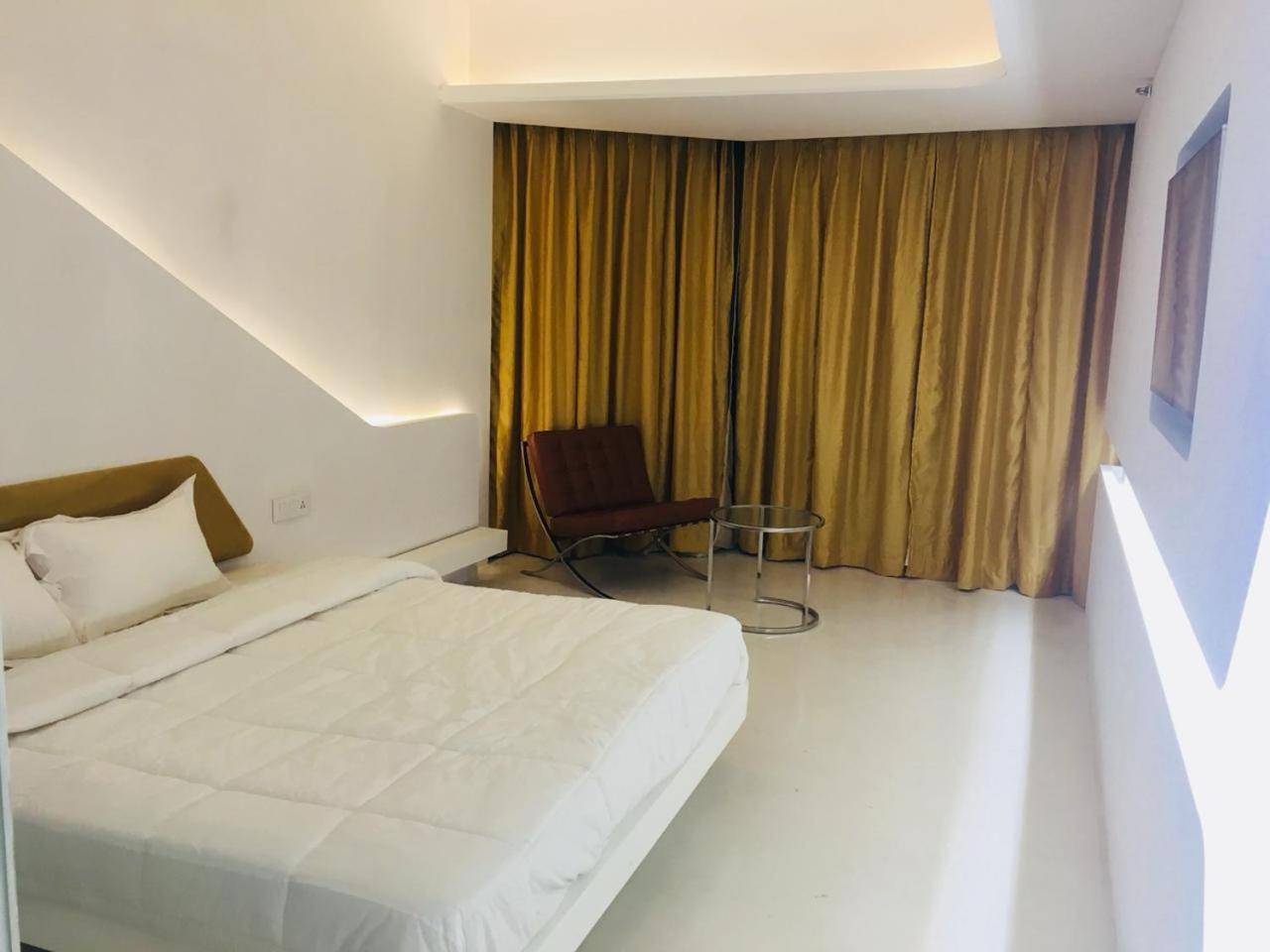 Ramaya Hotel Rohtak Exterior photo